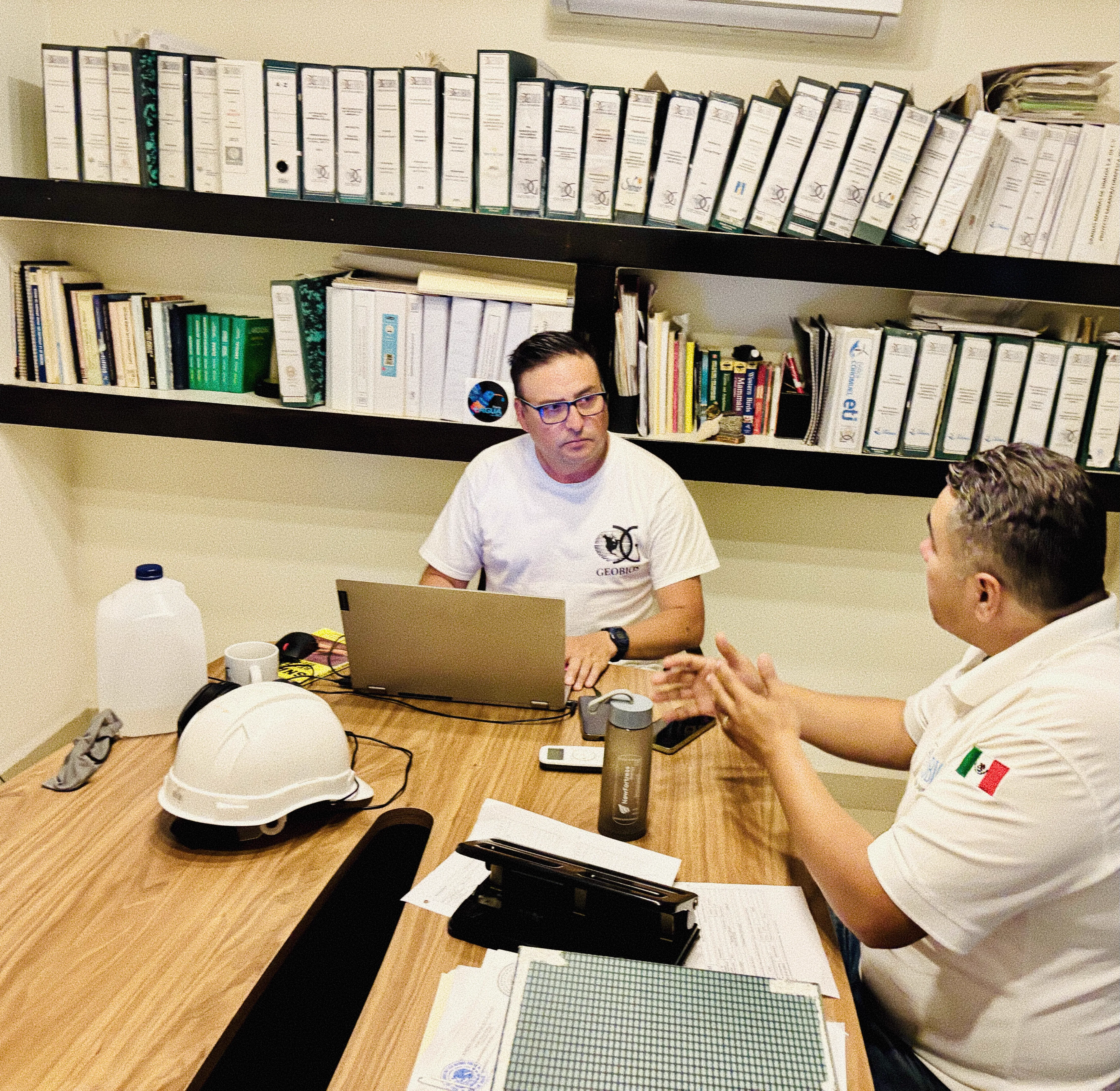 Equipo técnico en instalaciones